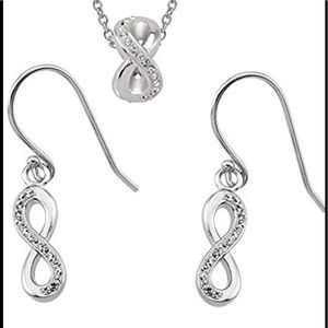 Beautiful 925 sterling silver infinity set.  Brand new never worn.